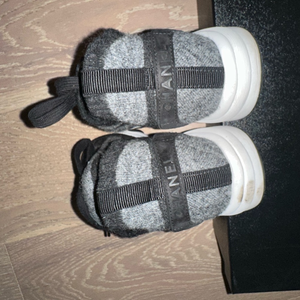 CHANEL Elegant Black and Gray Sneakers- lightly used - Picture 5 of 7